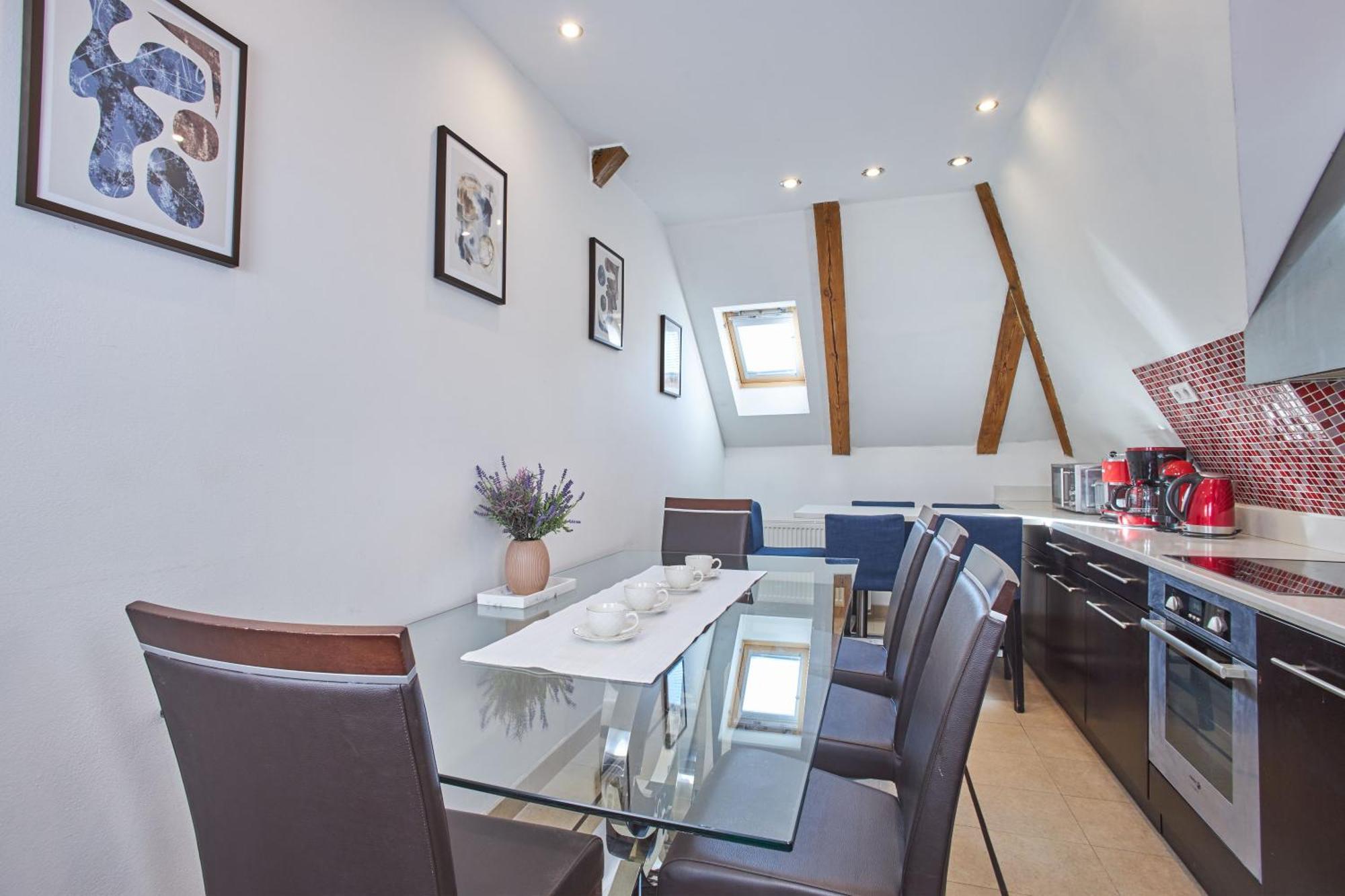 Apartamento Zatecka - Terrace In The Old Town